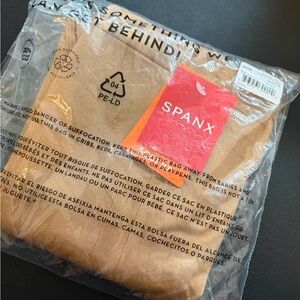 NWT Spanx Seamless Shapewear high waisted mid thigh short - Sz. Medium